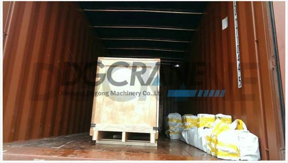 recambios de grúa en contenedor
