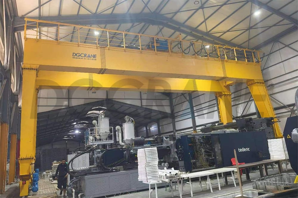 MG 100t Double Girder Gantry Crane Selesai pemasangan 1 tera air