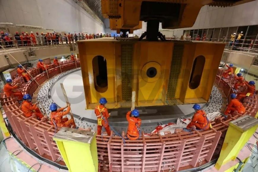 Largest Overhead Crane4