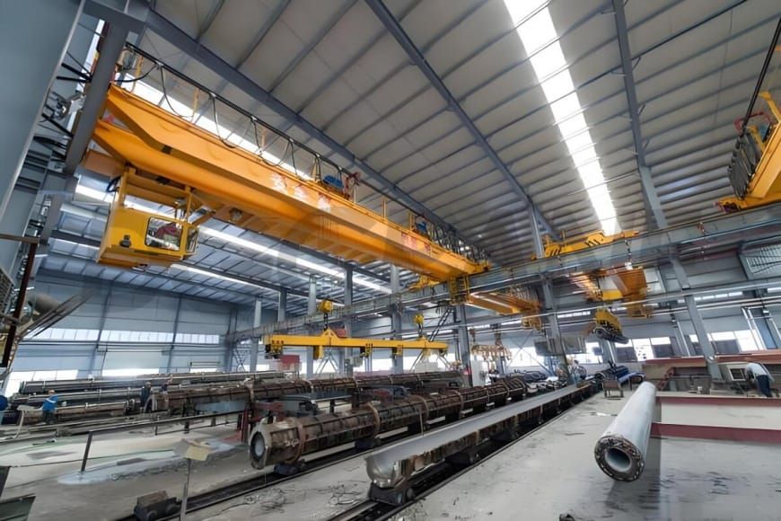 Brückenkräne für Betonpfahlfertigteilwerkstatt