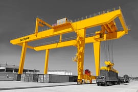 Derek Gantry Kontainer yang Dipasang di Rel menu