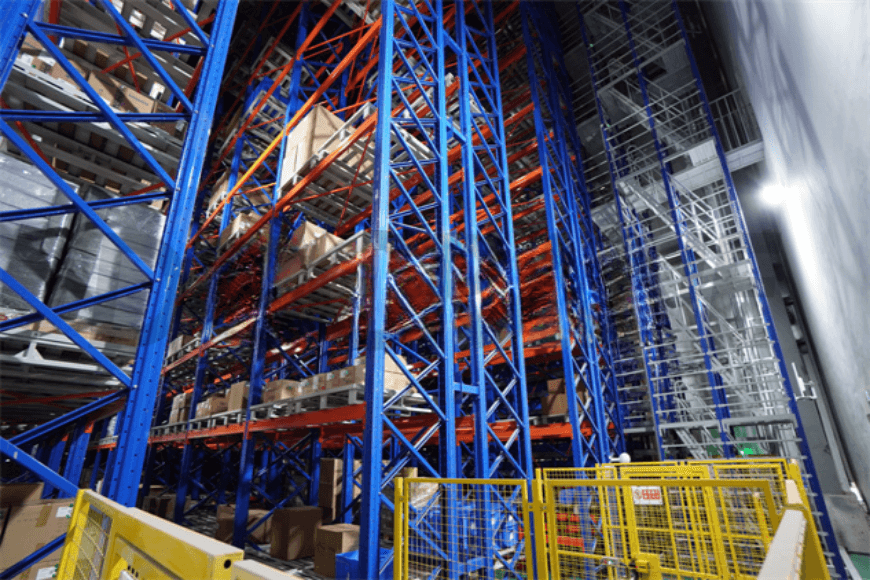 Lagerkran-Fälle Smart Warehouse-Projekt für einen Hersteller elektrischer Steckverbinder 1 1