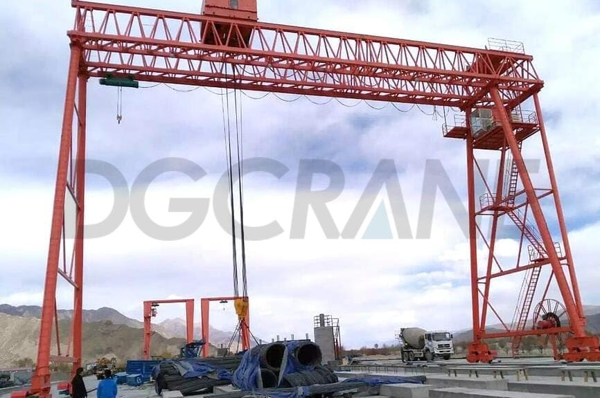20-тонный ферменный козловой кран с водяными знаками