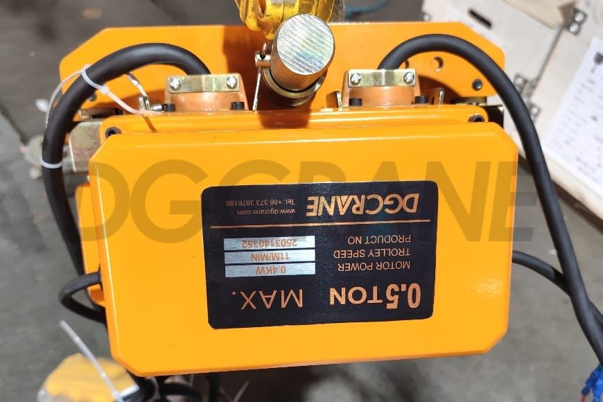 DGCRANE Export Cases 4 in the Philippines 500kg Portable Gantry Crane 1