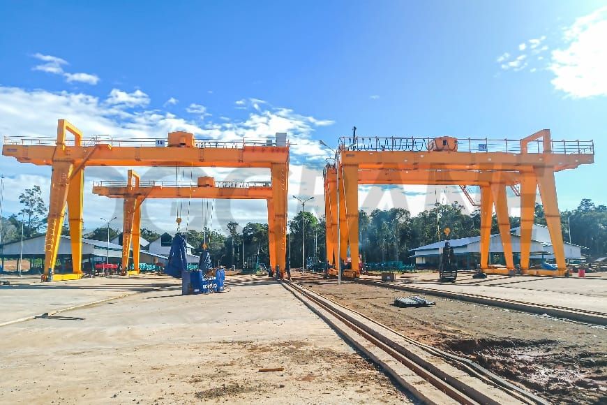 Koreni Moja ya Gantry Crane ya tani 16 ya Double Girder Gantry Crane Inauzwa Indonesia