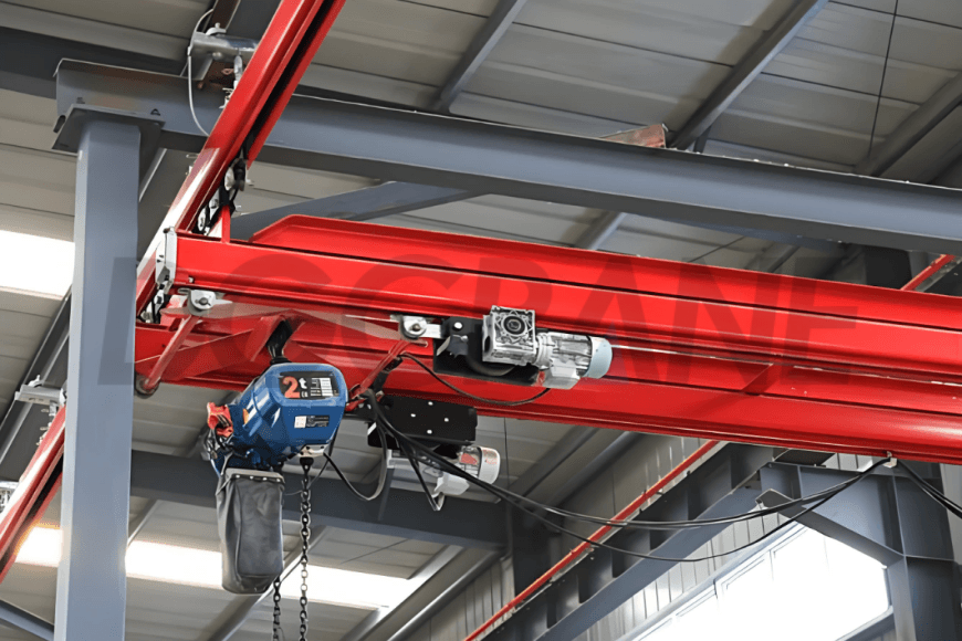 Gru a ponte per postazioni di lavoro con trave telescopica montata sul soffitto1