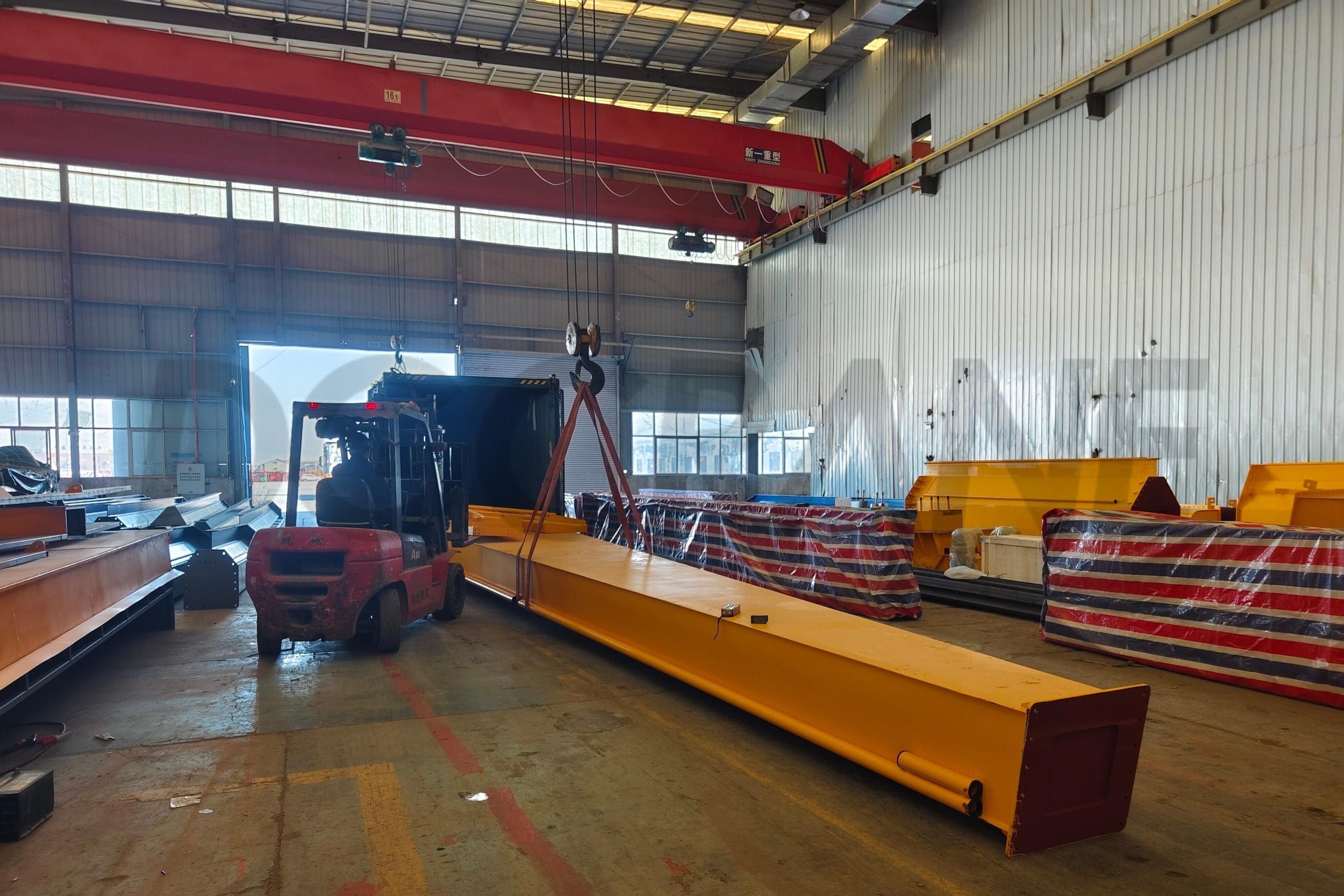 12.5トンシングルガーダーガントリークレーンがロシアに納入