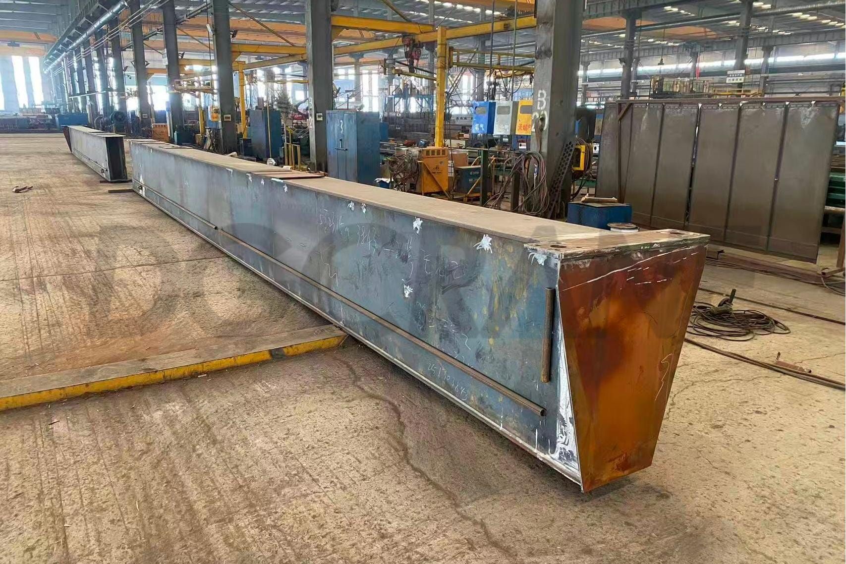 Gru a ponte monotrave da 5 t in produzione 2