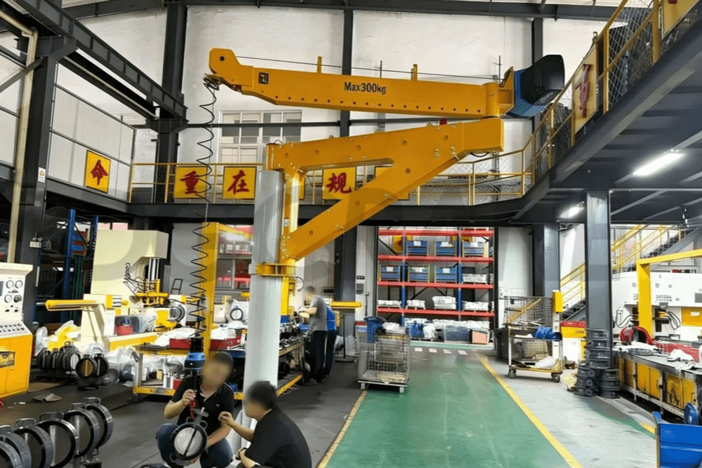 Gru a braccio articolato industriale 3