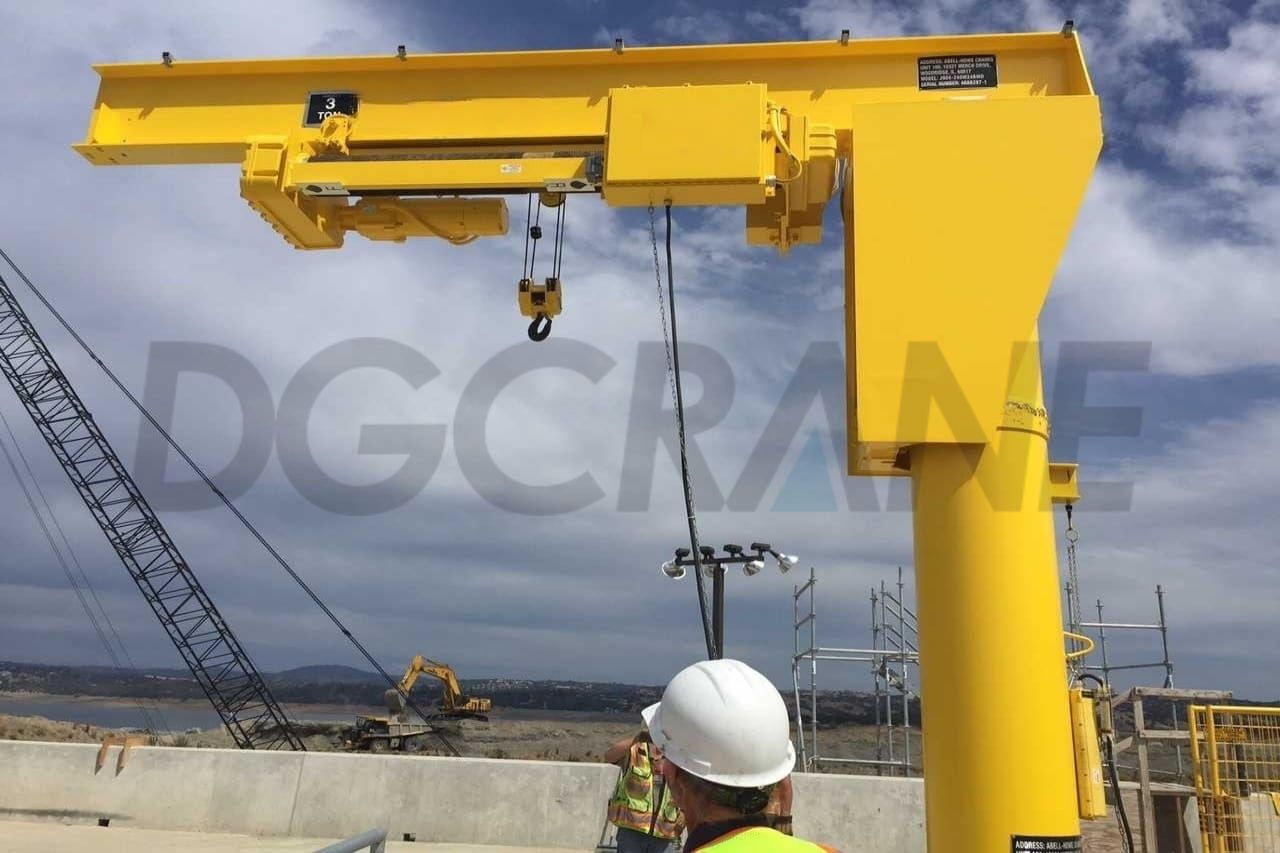 рабочыя станцыі для страловых кранаў у ветраэнергетыцы і энергетыцы