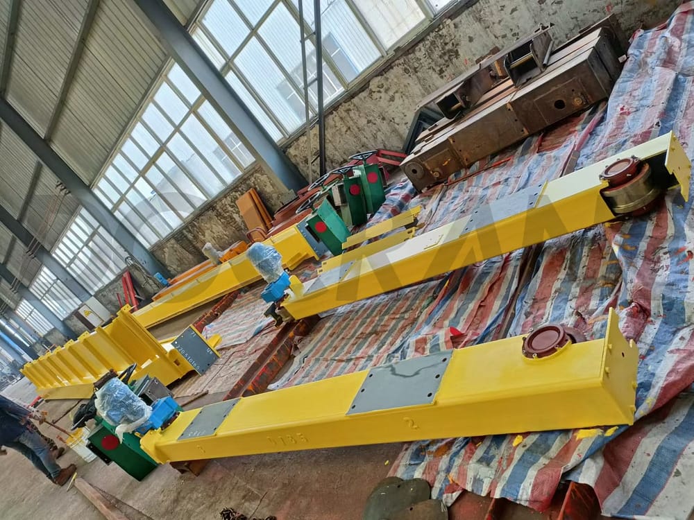 Double main girder and end girder finished painting