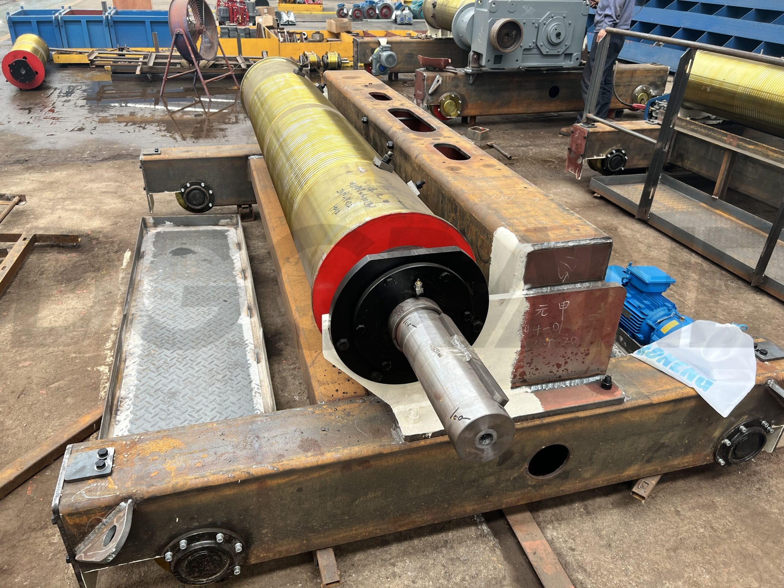 Electric winch trolley
