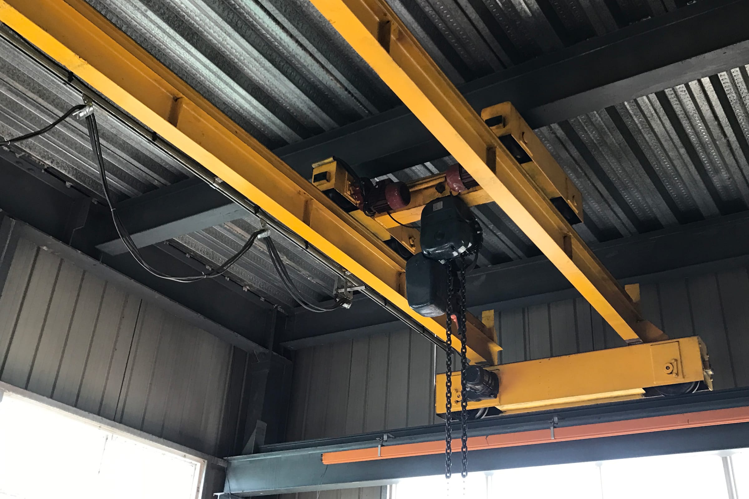 中国工作站桥式起重机制造商| DGCRANE